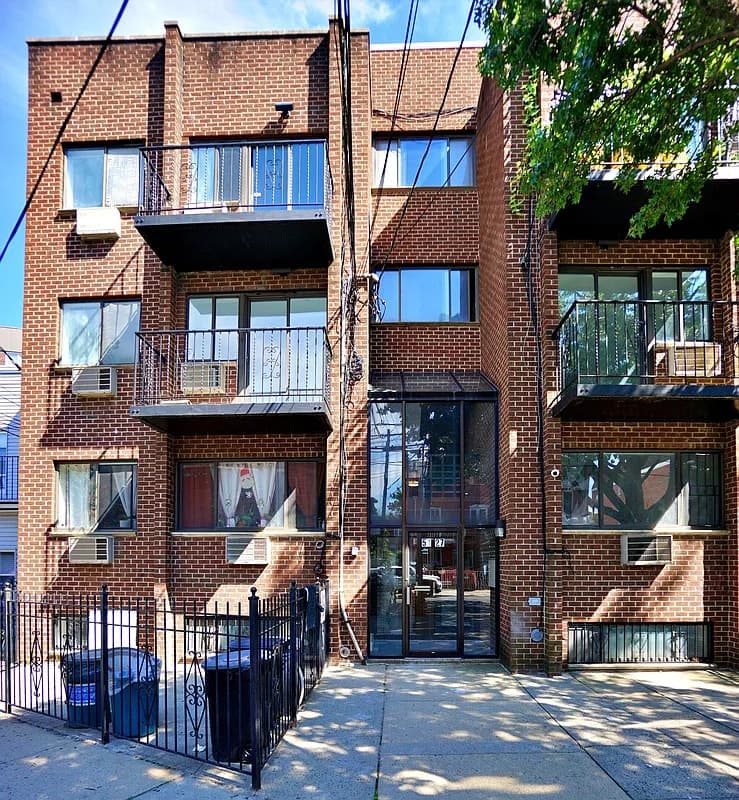 Maspeth Small Multifamily, installation overview