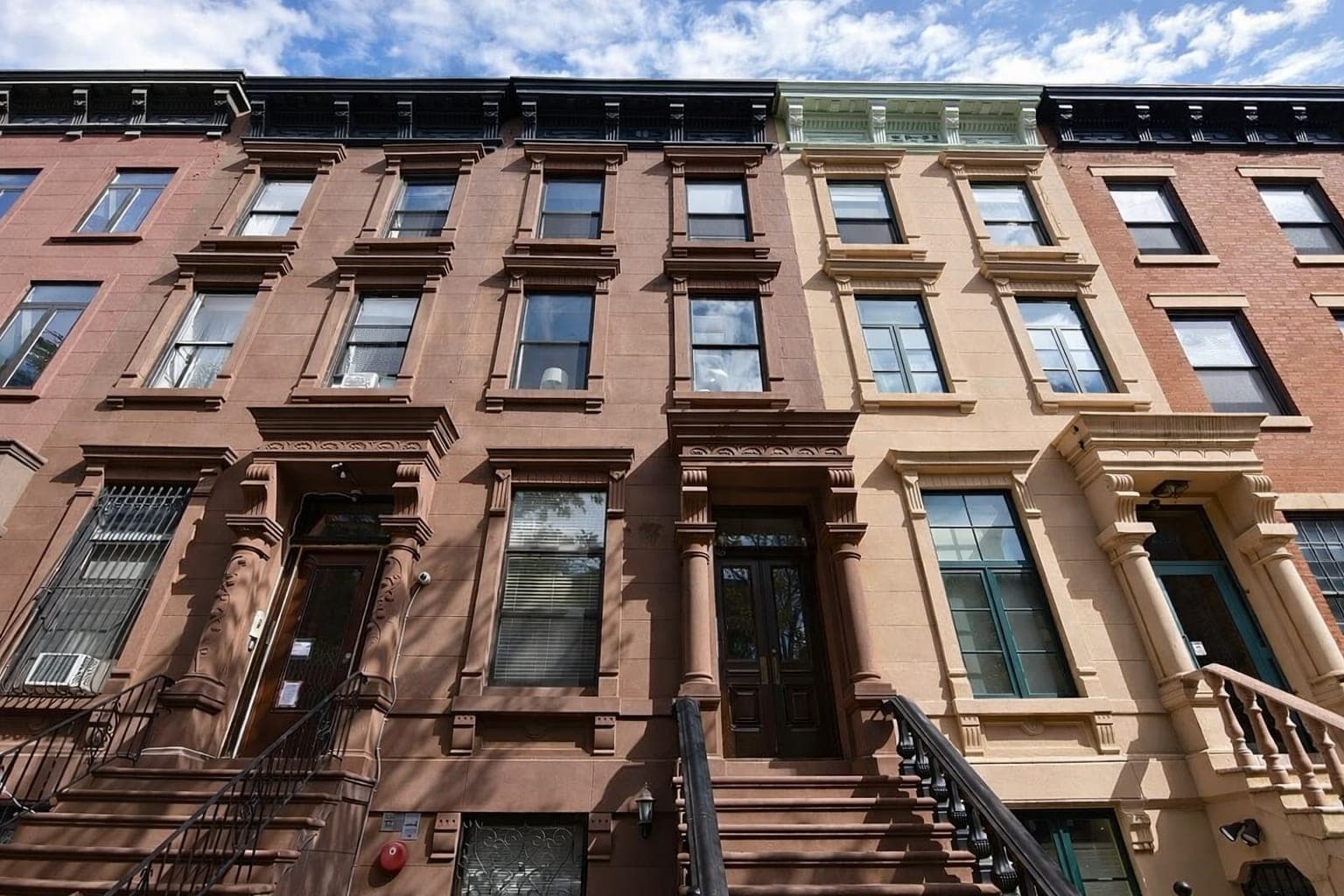 South Harlem Multifamily, installation overview