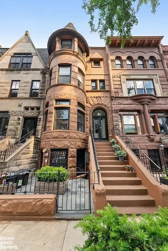 Bedford-Stuyvesant Small Multifamily, installation overview