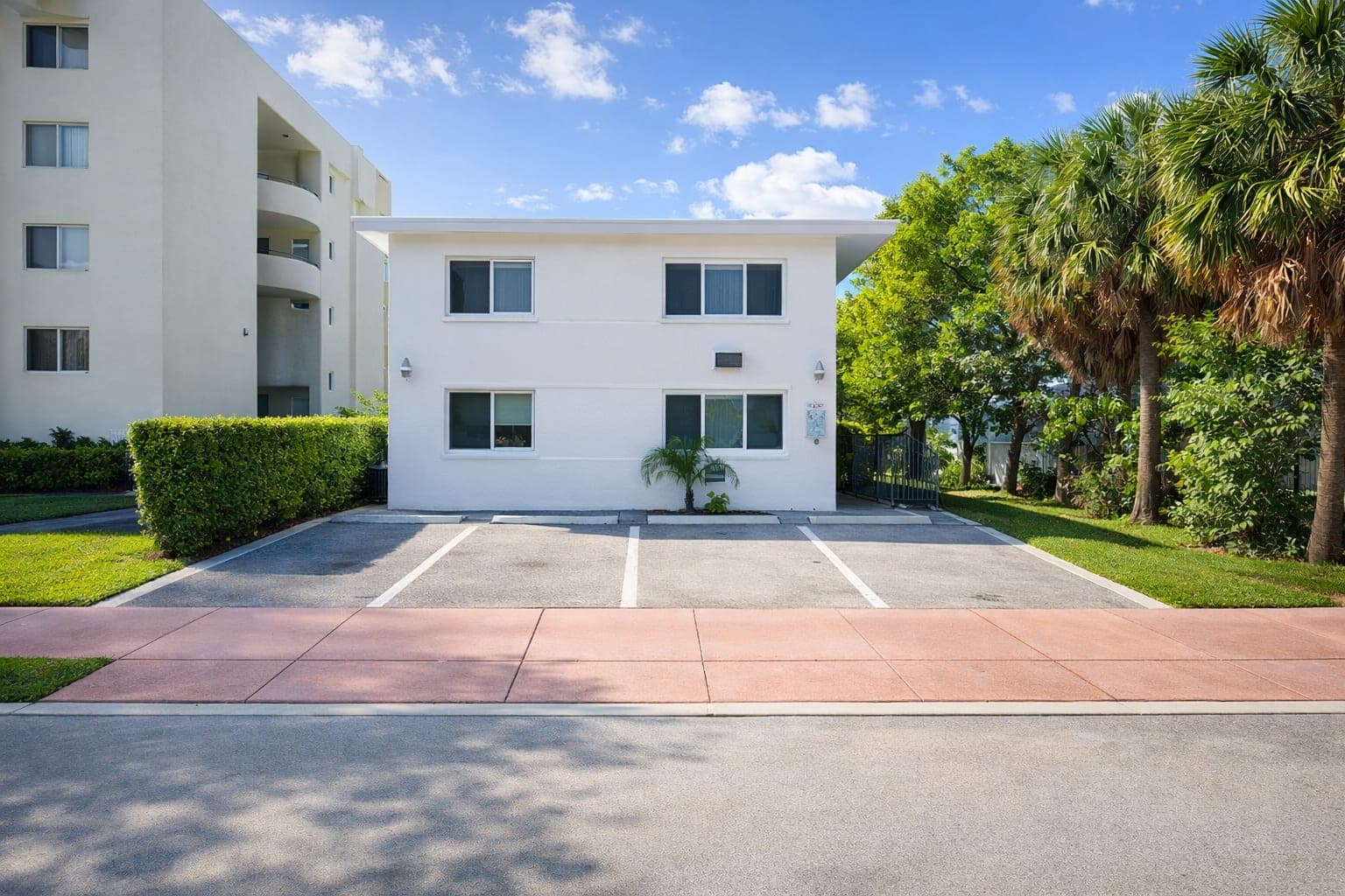 Miami Beach Multifamily, installation overview