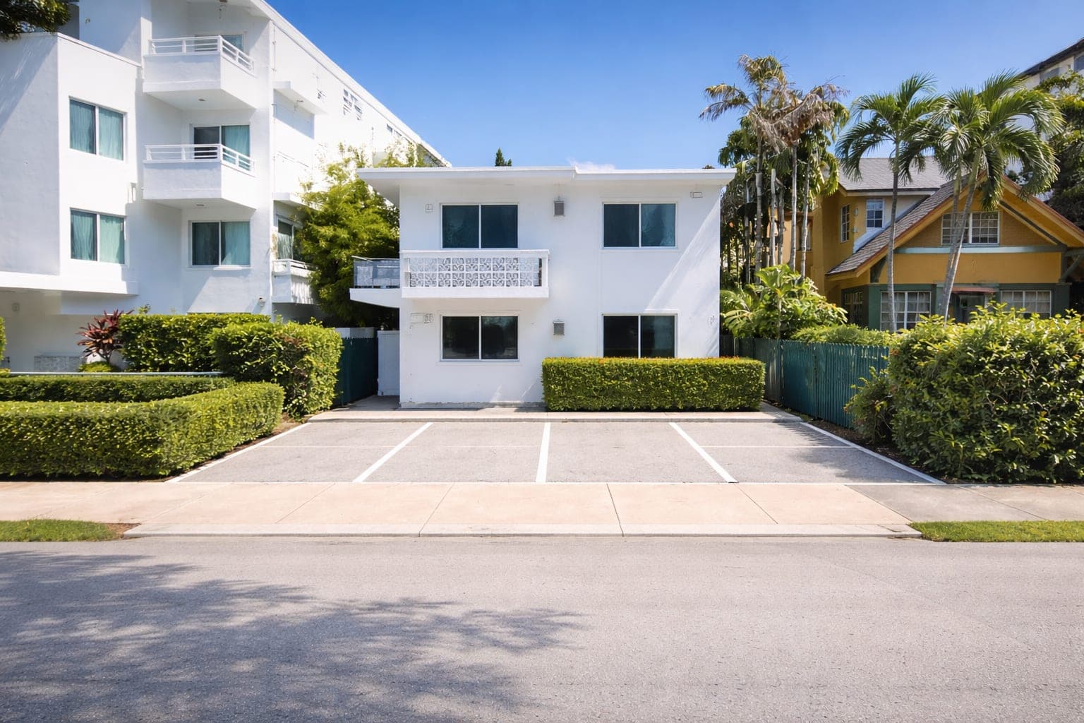 Miami Beach Multifamily, installation overview