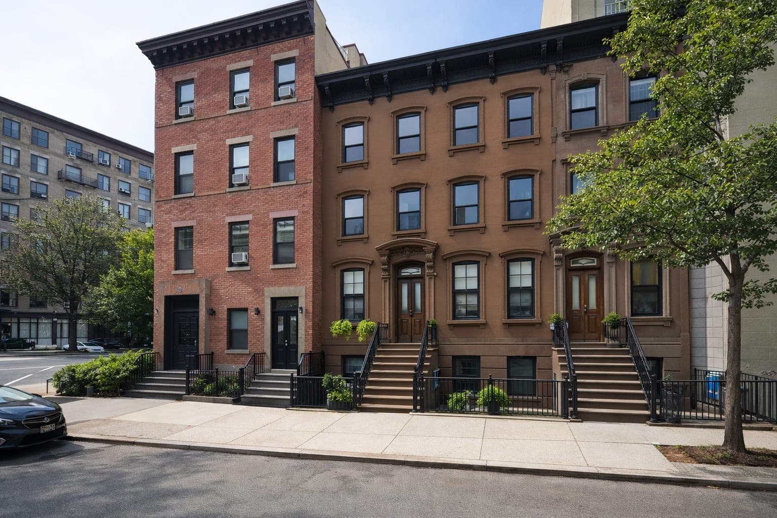 Manhattan Multifamily, installation overview